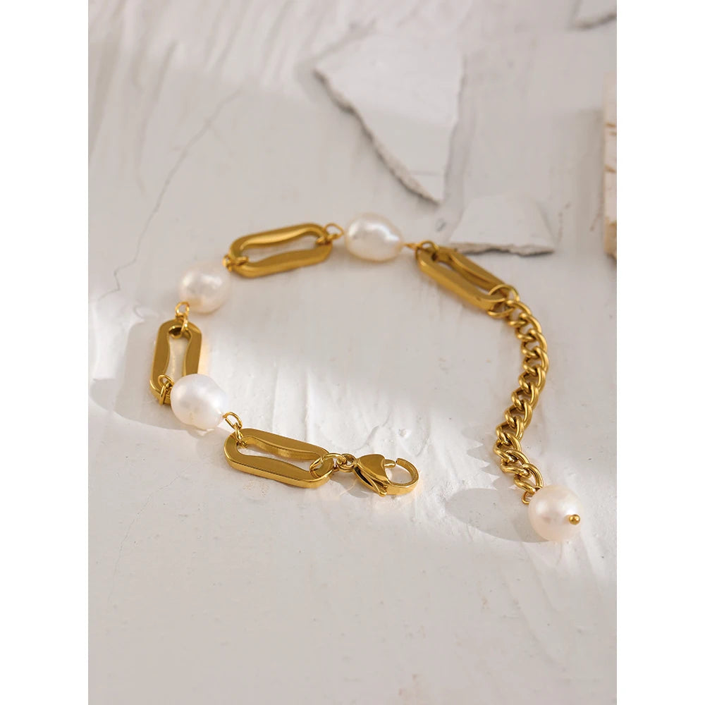 Elegant Natural Pearl Bracelet